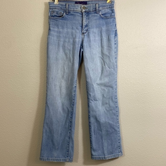NYDJ Not Your Daughter’s Jeans Straight Leg Mid Rise Lightwash Jeans Size 4 - Picture 1 of 9